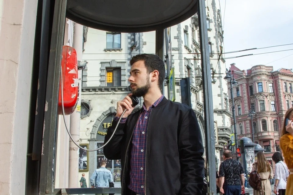 Депутат Свинцов предложил восстановить таксофоны