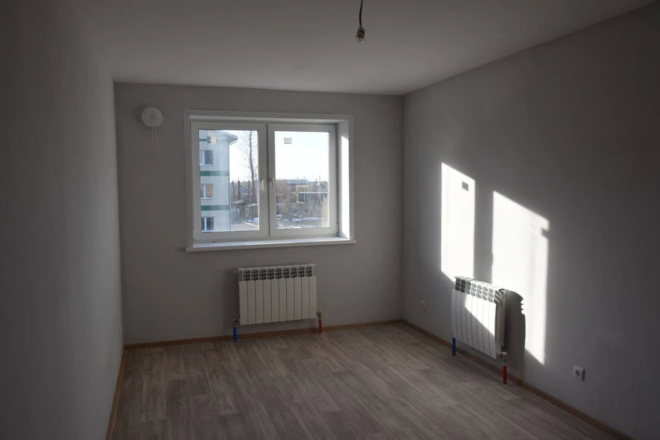 Новый 9-квартирный дом для детей-сирот построили в Новосибирской области. Фото: пресс-служба правительства Новосибирской области