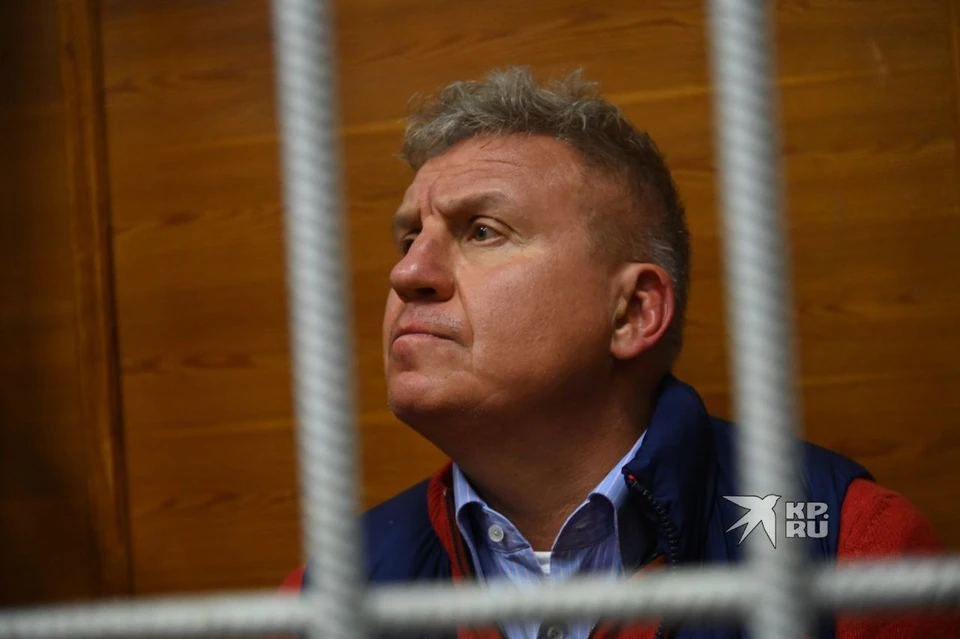 Активы уральских миллиардеров начали передавать государству