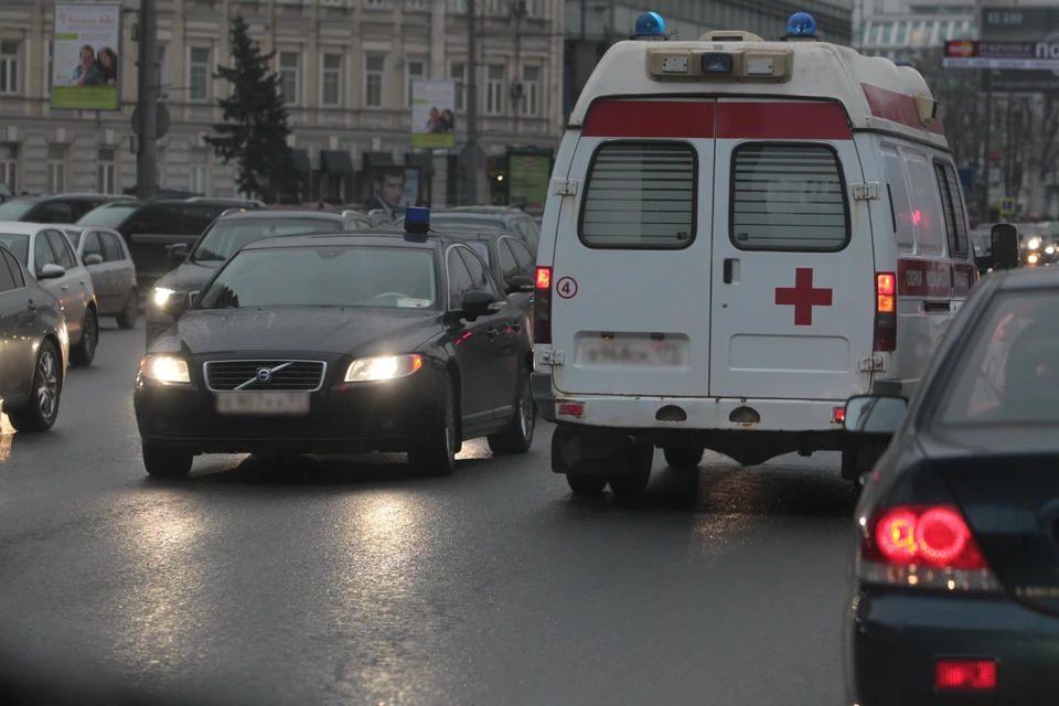 В субботу после дождя в Ростове на дорогах образовались пробки.