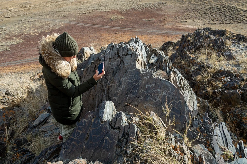 Археологи исследовали Уеньское городище в Новосибирском Приобье.