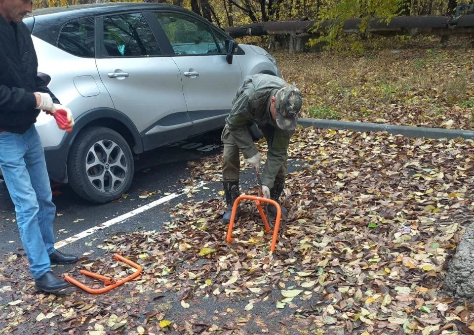 В Ульяновске демонтируют незаконные парковочные приспособления. ФОТО: администрация Ульяновска