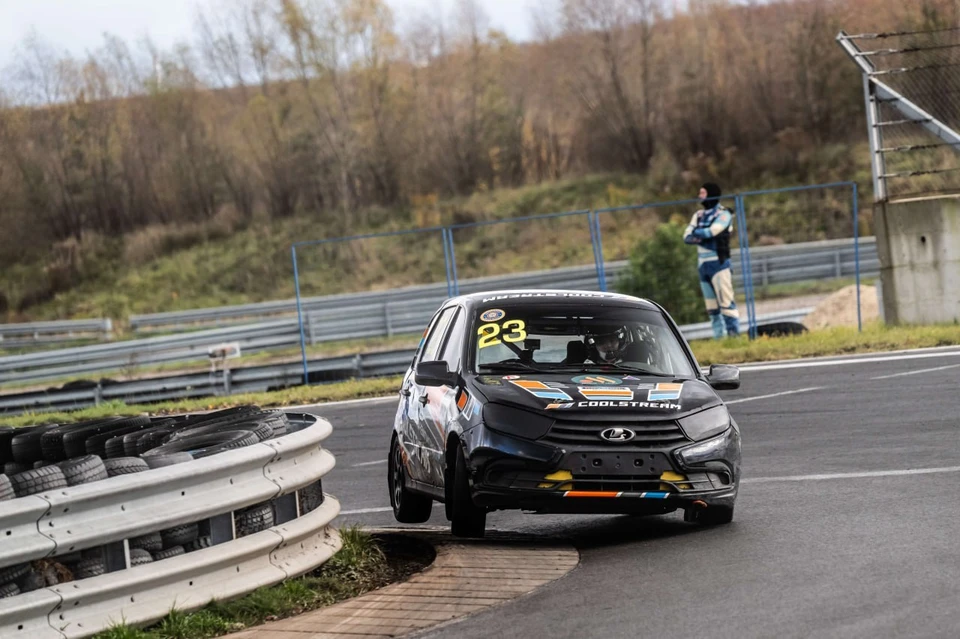 На автоспортивном комплексе «Атрон» состоялся заключительный этап чемпионата и первенства России по ралли-кроссу.