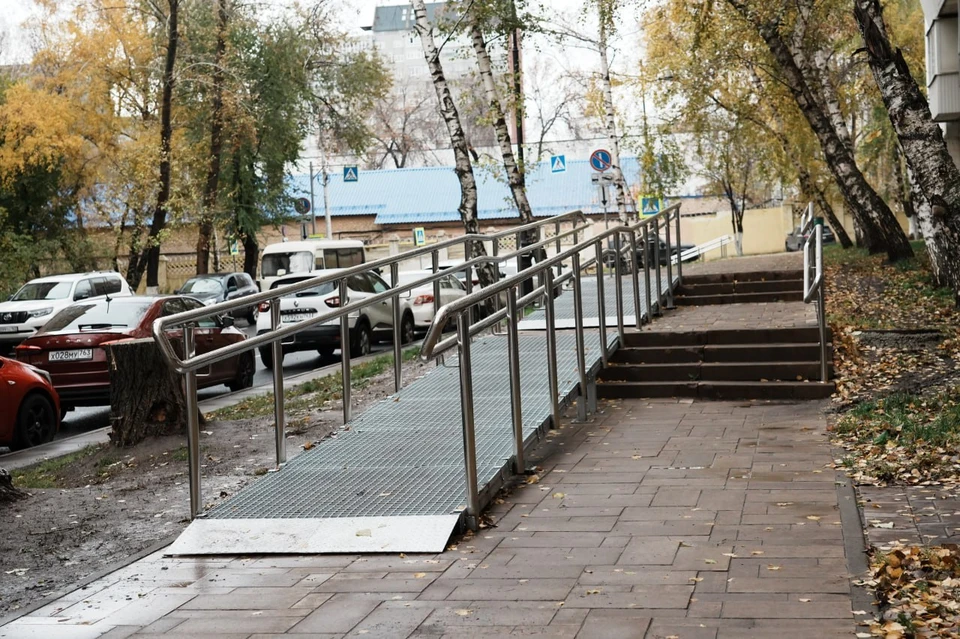 В Самаре продолжается работа по восстановлению уличных лестниц