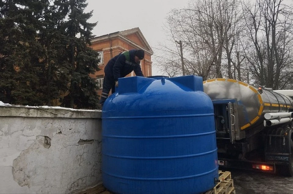 Жителей призывают соблюдать простые правила, чтобы избежать травм и обеспечить бесперебойный доступ к воде для всех. Фото: Минстрой ДНР