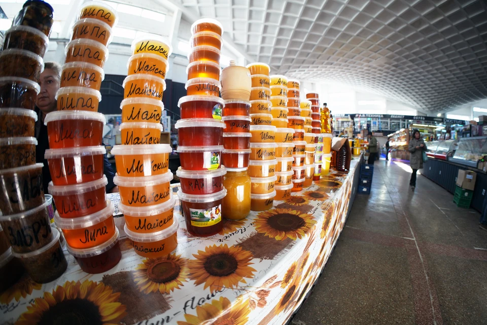 Центральный рынок Мариуполя вновь обрел опрятный внешний вид и значимость для жителей