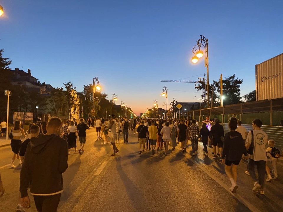 Тюменский психолог объяснила, почему молодежь предпочитает переписки звонкам.