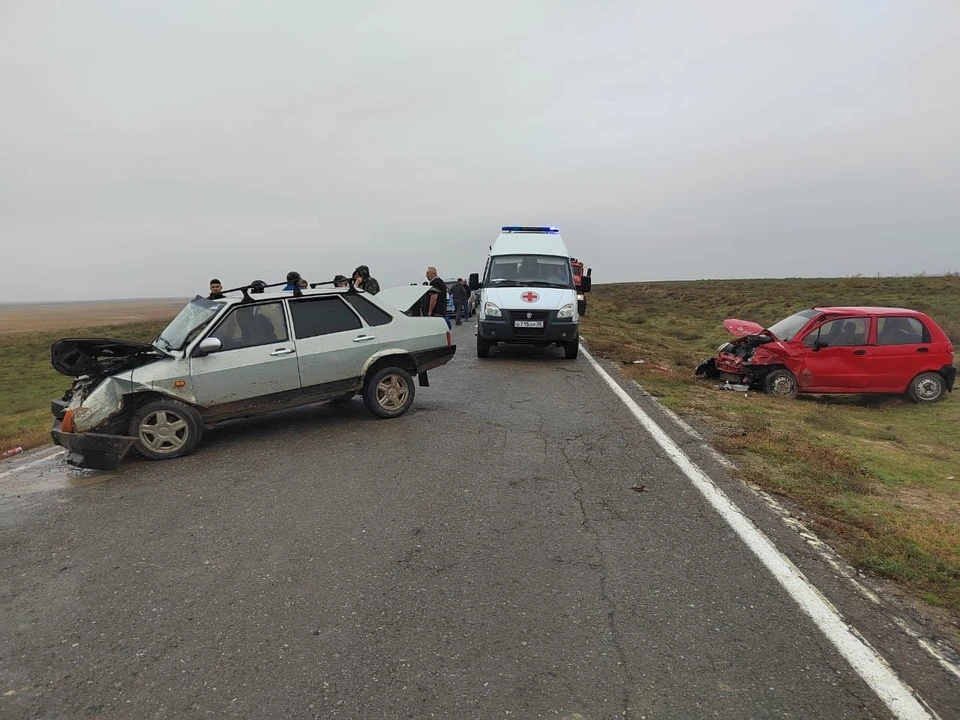 Оба водителя и пассажир госпитализированы