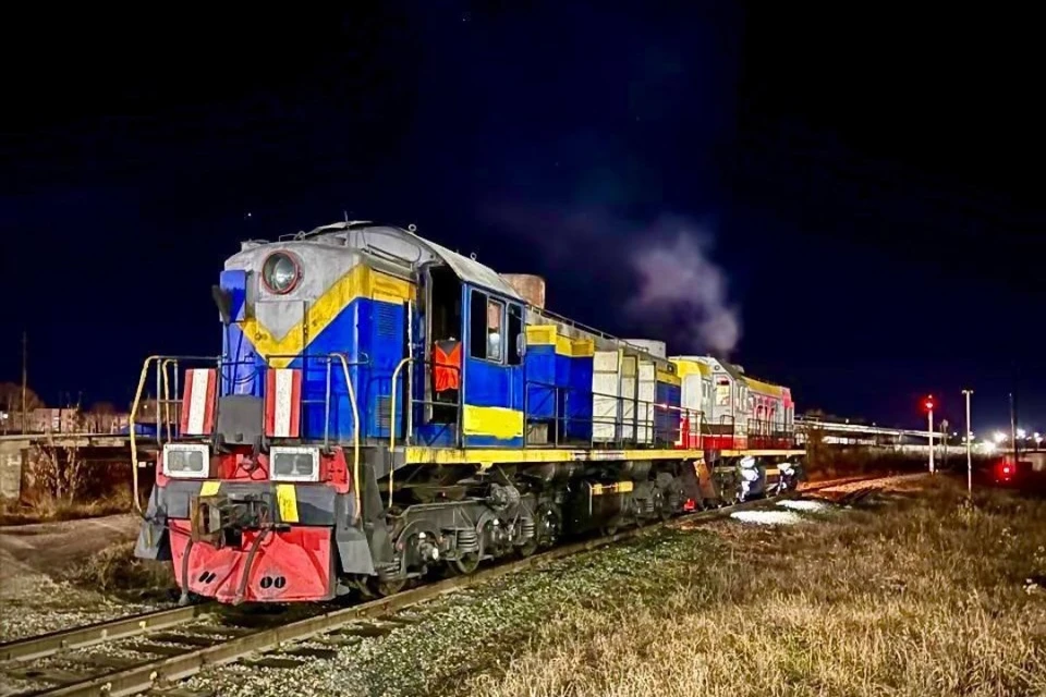 Дизельный тепловоз загорелся в Новосибирской области. Фото: Западно-Сибирская транспортная прокуратура
