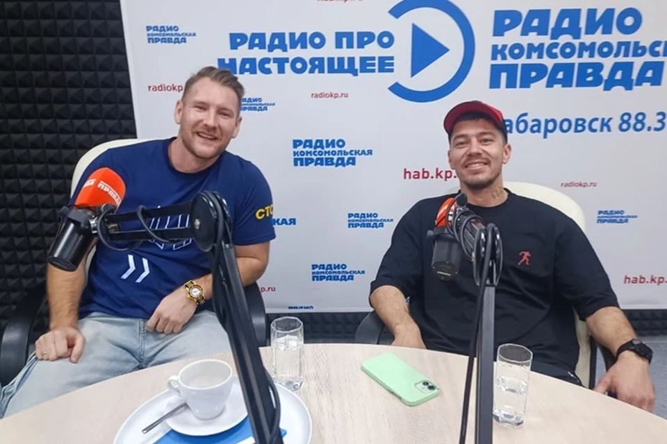 В гостях - тренер по физподготовке команды «СКА-Нефтяник» Георгий Шигапов и спортсмен-универсал Игорь Мукосеев