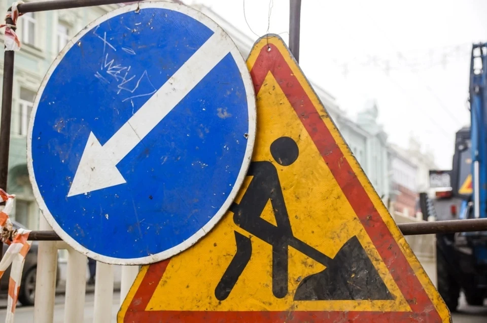 Пассажирский транспорт там не ходит.