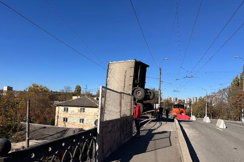 Авария произошла на улице КИМ