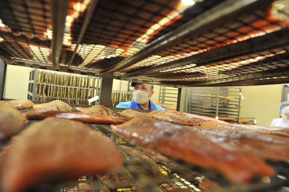 Компания из Ульяновской области отправляет копчёную рыбу в другие страны. Фото: архив КП