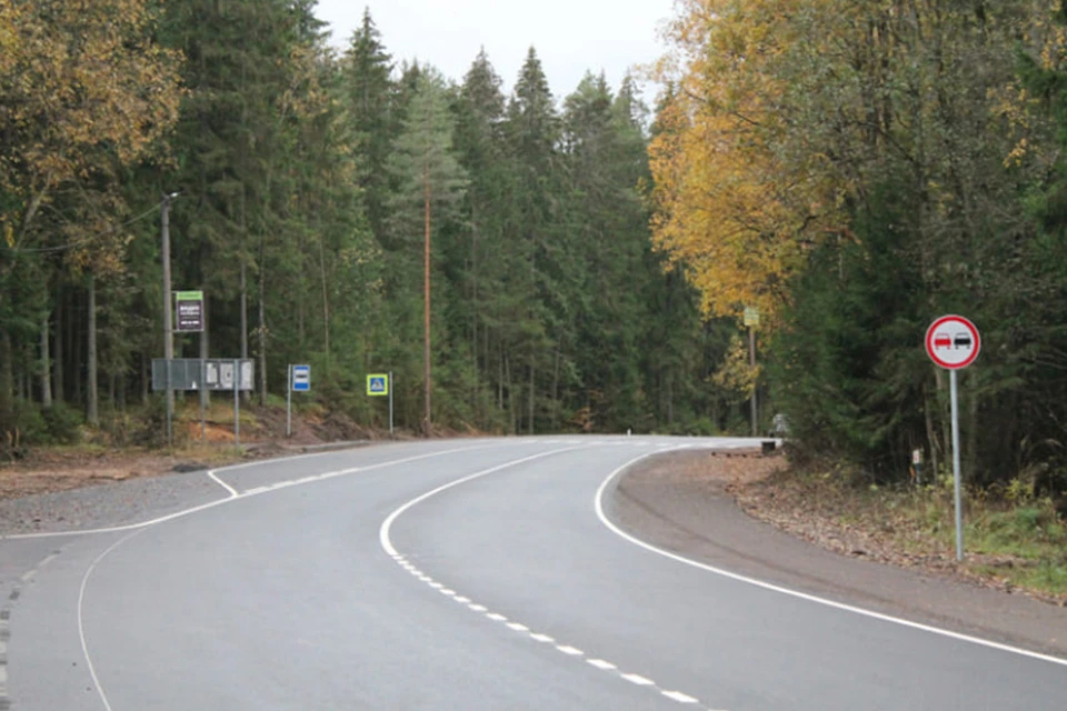 Ремонт продолжается. Фото: Комитет по дорожному хозяйству Ленобласти