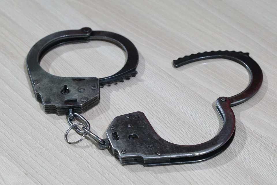 Уголовное дело по статьям о государственной измене, участии в террористической организации и подготовке теракта направлено во 2 Восточный окружной военный суд.