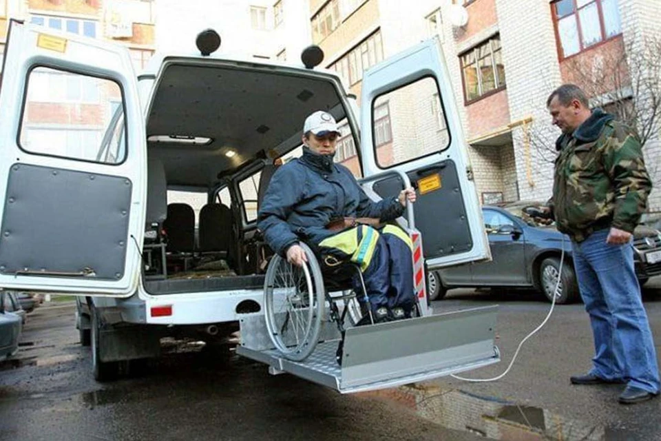 Социальное такси заказали более 612 тысяч раз. Фото: Комтранс