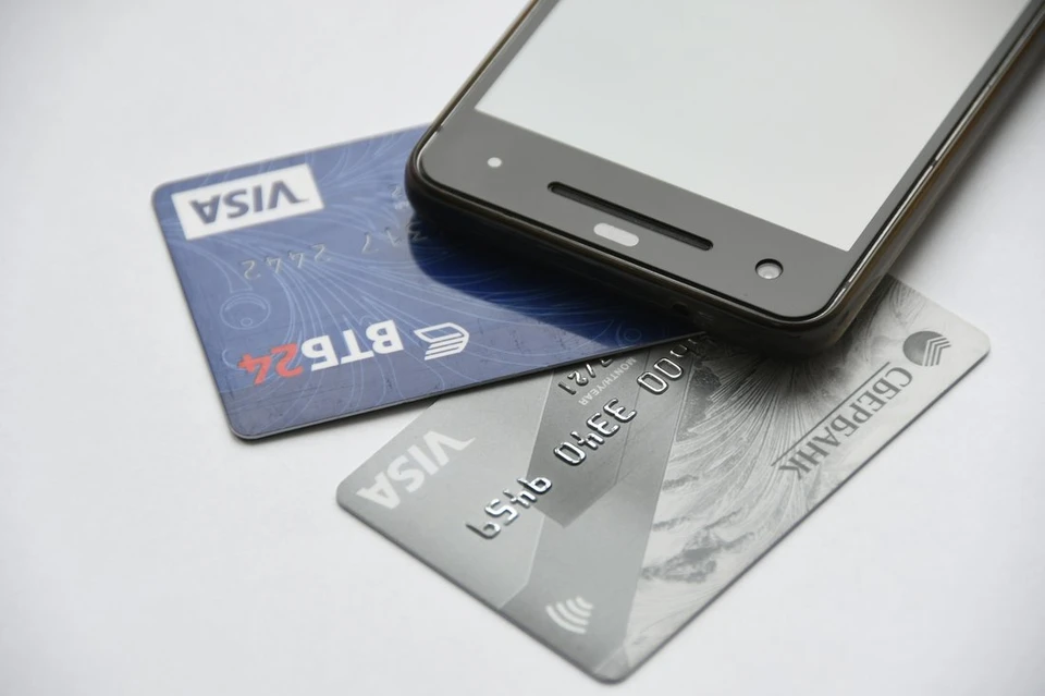 За сутки туляки потеряли более 15 миллионов рублей из-за телефонных мошенников.