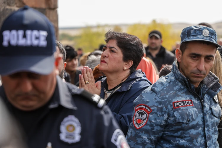 Вряд ли такое понравится свободолюбивой Армении: В ЕС можно, а за союз с Россией — на нары?