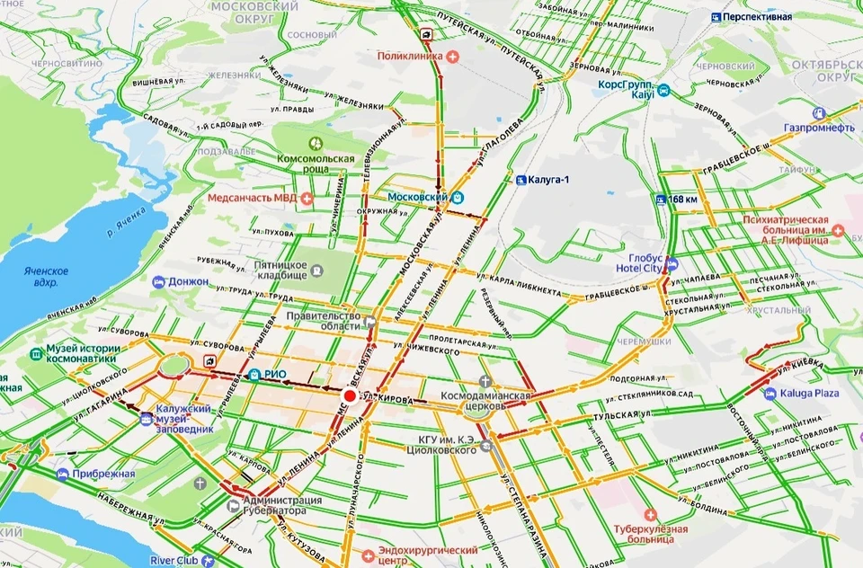 ДТП на Плеханова и Московской создали пробки в городе.