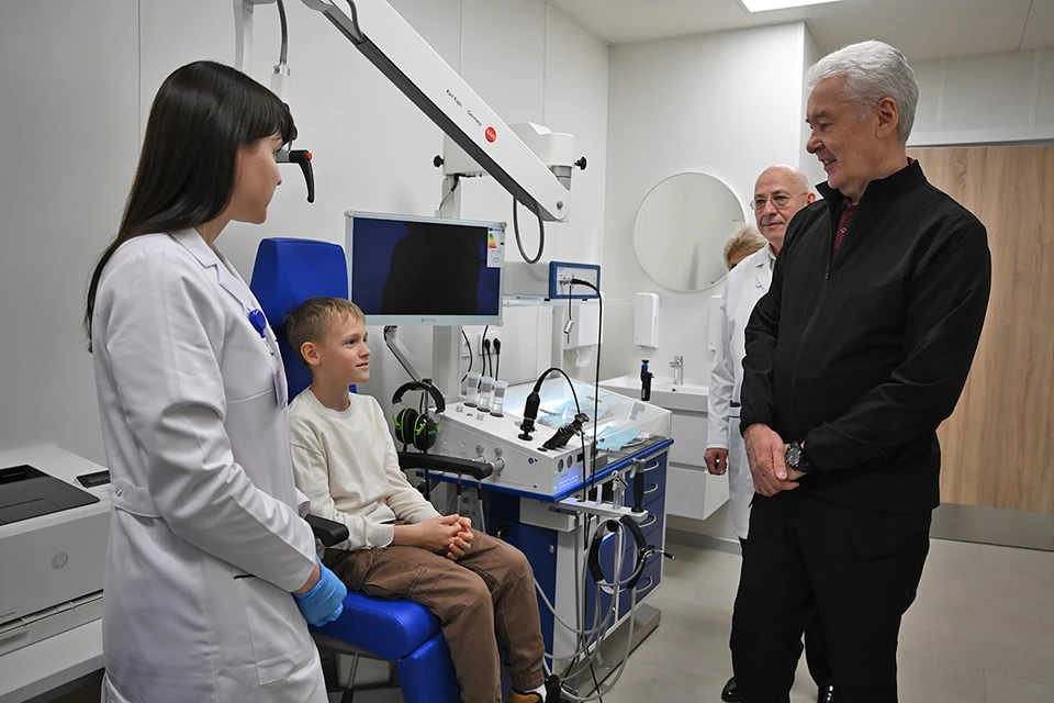 Сергей Собянин открыл уникальный сурдологический центр