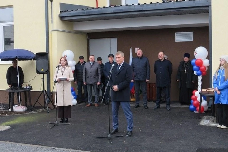 На Урале девять семей переехали из ветхого и аварийного жилья. Фото: Департамент информполитики Свердловской области