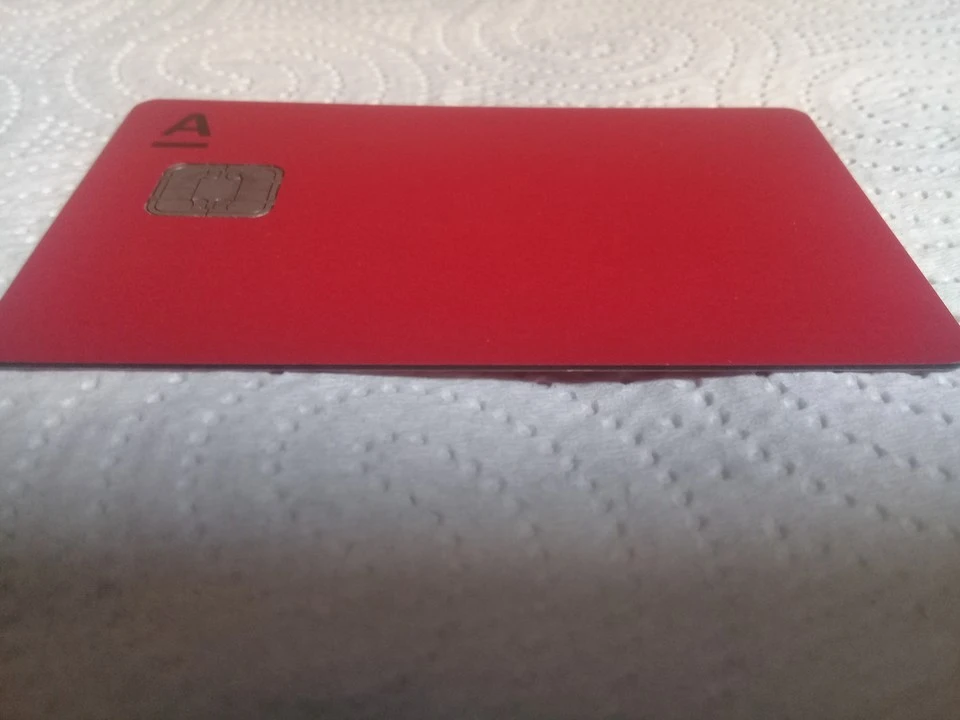 31 октября от действий мошенников пострадали девять жителей Воронежской области, у одного из которых похитили деньги с банковской карты.