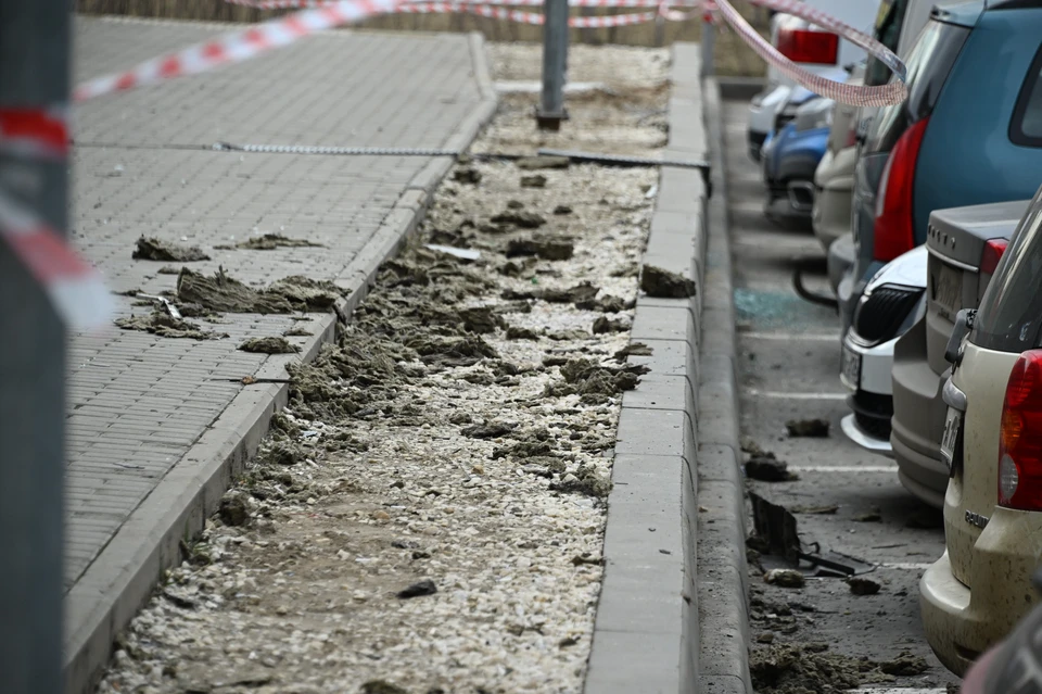 Обломки украинского БПЛА повредили многоэтажку в посёлке Сосновом под Туапсе