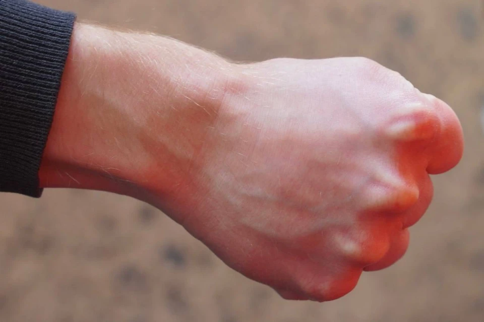 Пятеро девушек избили школьницу в Новосибирской области.