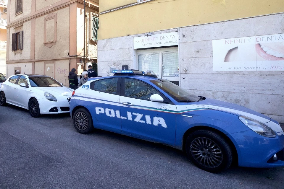 На Форуме в центре Рима обвалилась историческая башня, пострадавших ищут