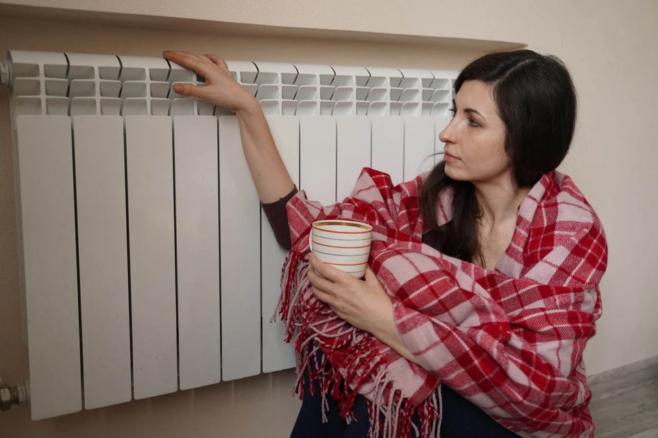 В Севастополе стоит хорошая погода, но в домах без тепла сыро и неуютно. Фото: Архив "КП"