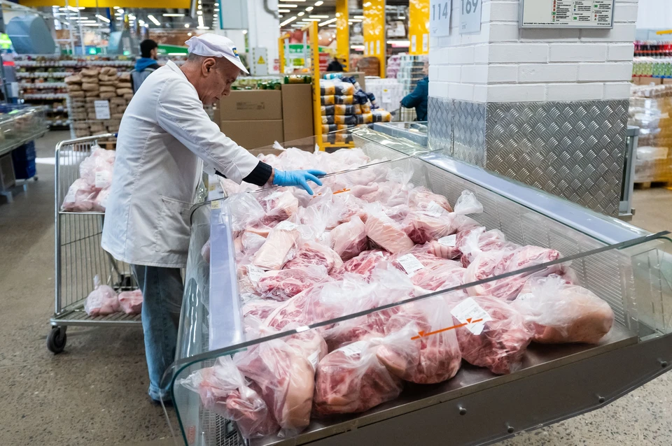 Значительно прибавило в цене мясо.