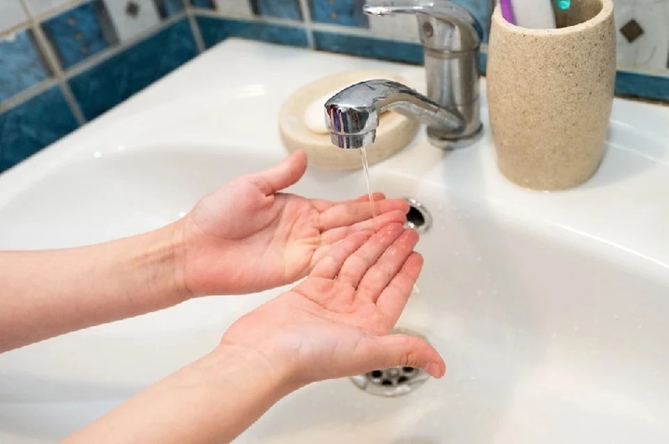 Почти три дня около 20 тысяч человек оставались без воды.