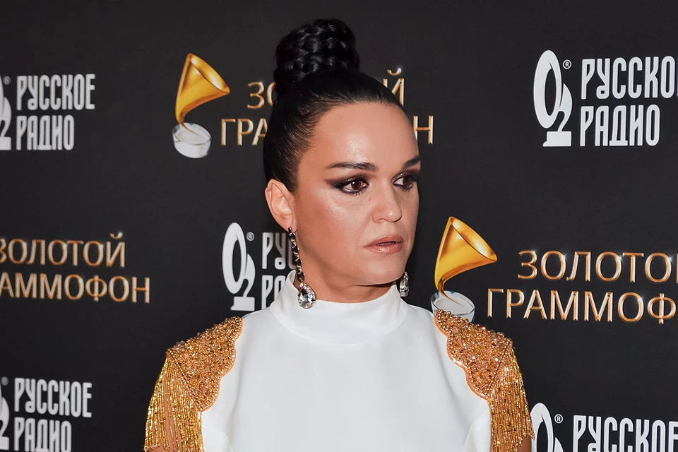 Певица Слава излила душу