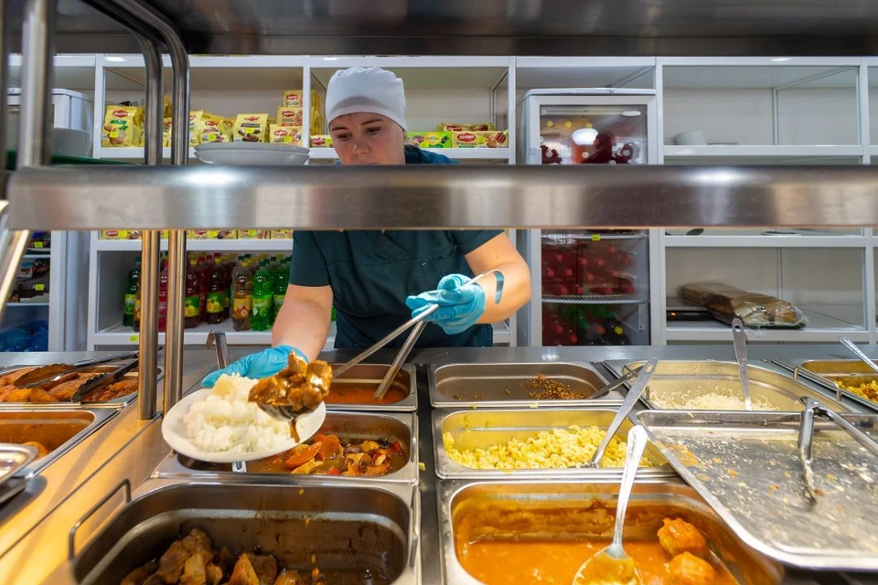 Команда представила традиционные русские блюда и защитила стратегию организации питания