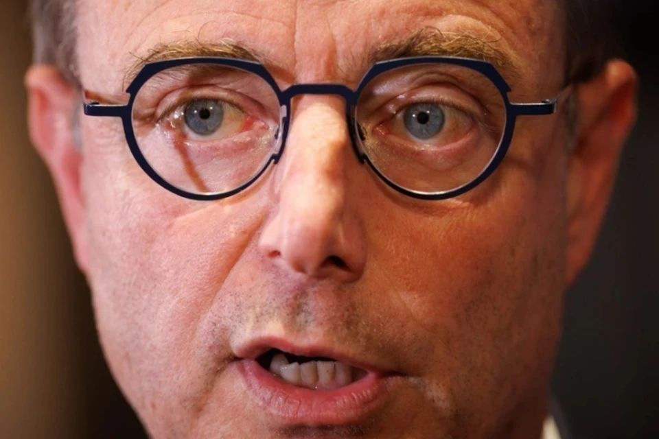 Politico: Премьер Бельгии Вевер назвал условия поддержки плана ЕК по активам РФ