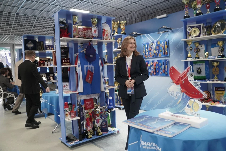 На выставочной экспозиции представлены стенды регионов России.