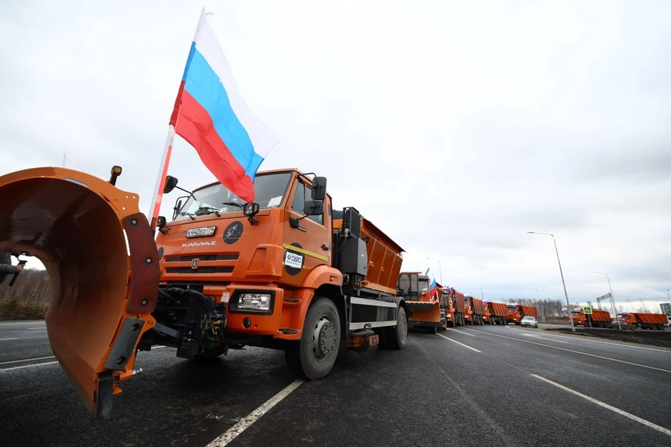 Готовы к сезону не только дороги - службы получили 130 единиц техники для чистки улиц. Фото: пресс-служба губернатора.