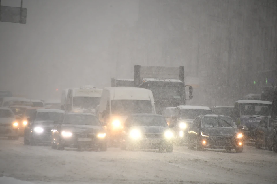 Массовое ДТП с троллейбусом произошло из-за снегопада в Новосибирске