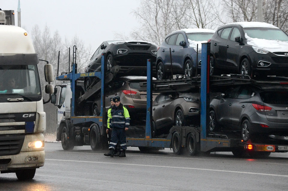 Таможня Владивостока побила рекорд по оформлению машин