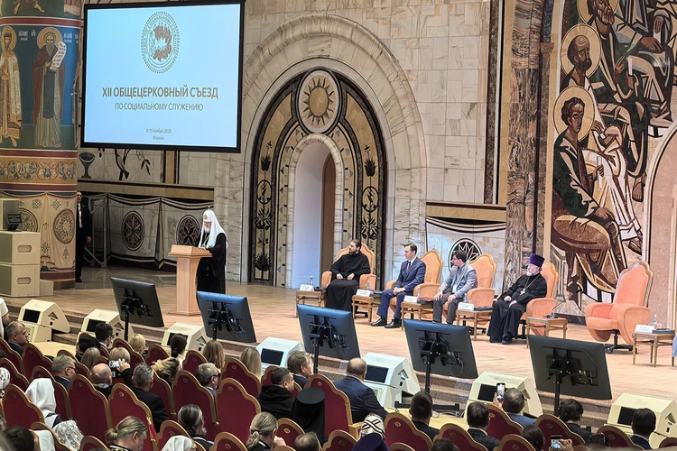 Не только молиться: Как Церковь помогает спасать наше общество