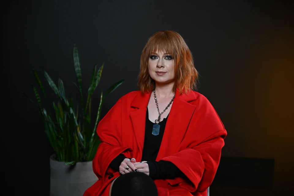 Певица и ее команда ждут в Южно-Сахалинске улучшения погоды на Камчатке