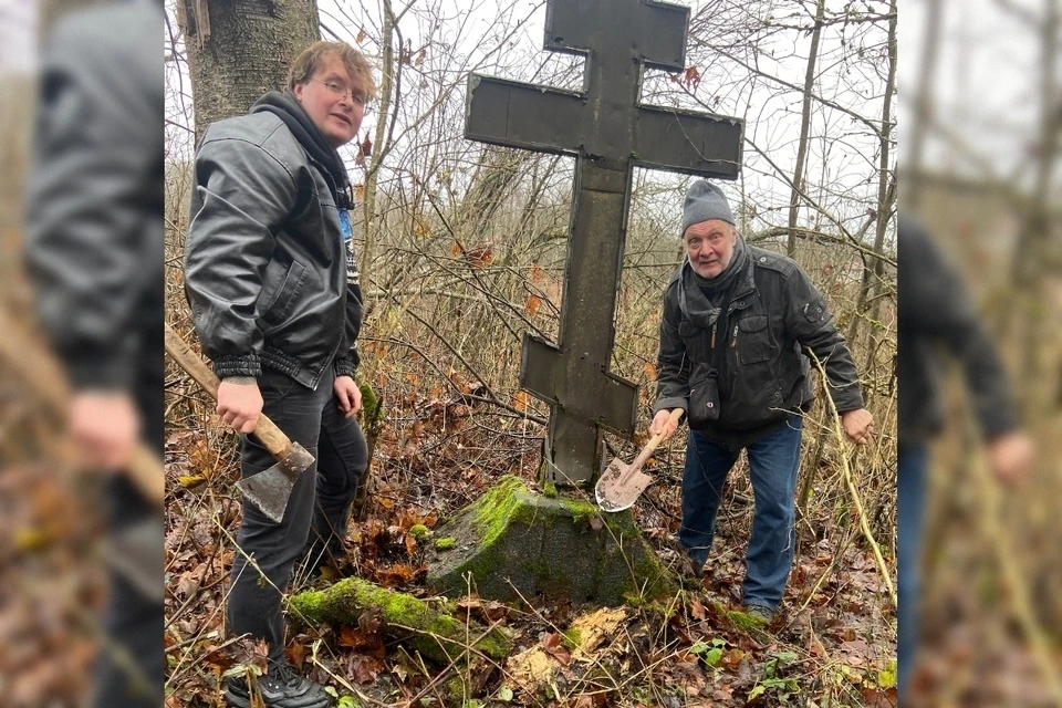 Энтузиасты провели работы на заброшенном некрополе в селе Сменково. Фото: vk.com/Краеведение в Вышнем Волочке.