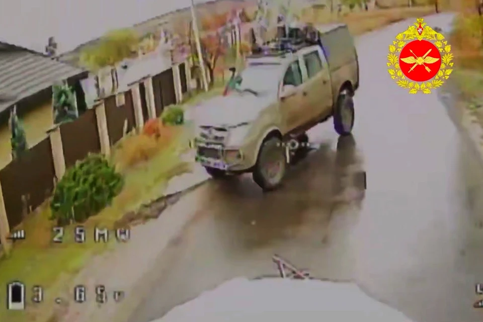 Минобороны РФ показало эмблему Войск беспилотных систем (в правом верхнем углу)