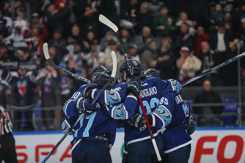 Нижегородское «Торпедо» продлило победную серию в КХЛ, одержав седьмую победу подряд.