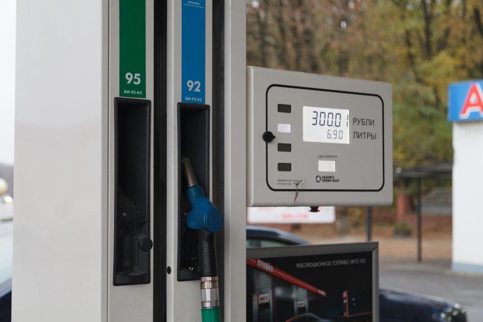 Средняя цена бензина в Иркутской области достигла отметки в 67,78 рубля за литр