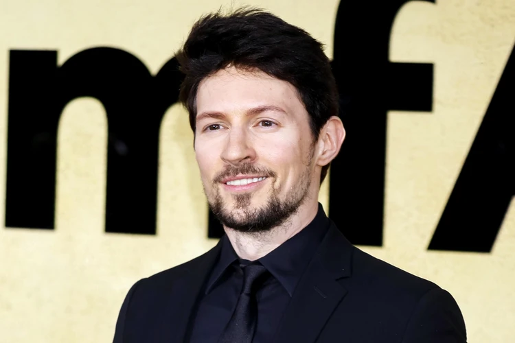 «Идеально соблюдал контроль»: Павел Дуров добился снятия ограничений на выезд из Франции