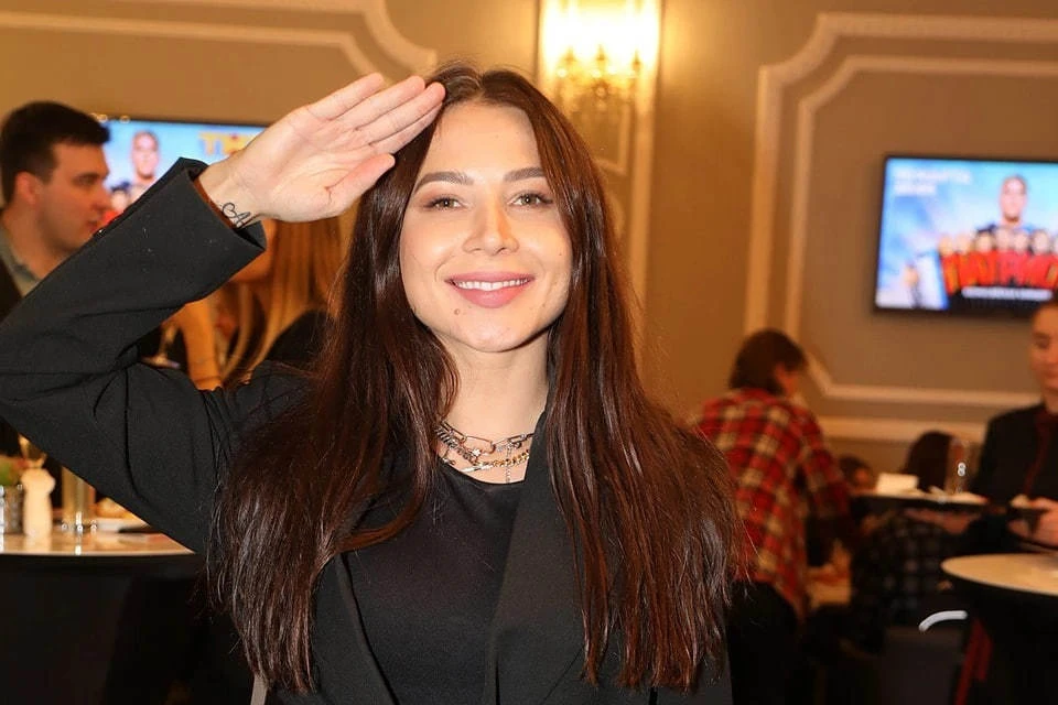 Находящаяся под домашним арестом блогер Чекалина ждёт четвертого ребенка