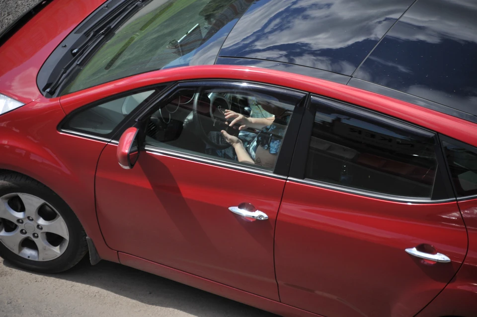 В Ставрополе установили камеры, отслеживающие использование телефона за рулем