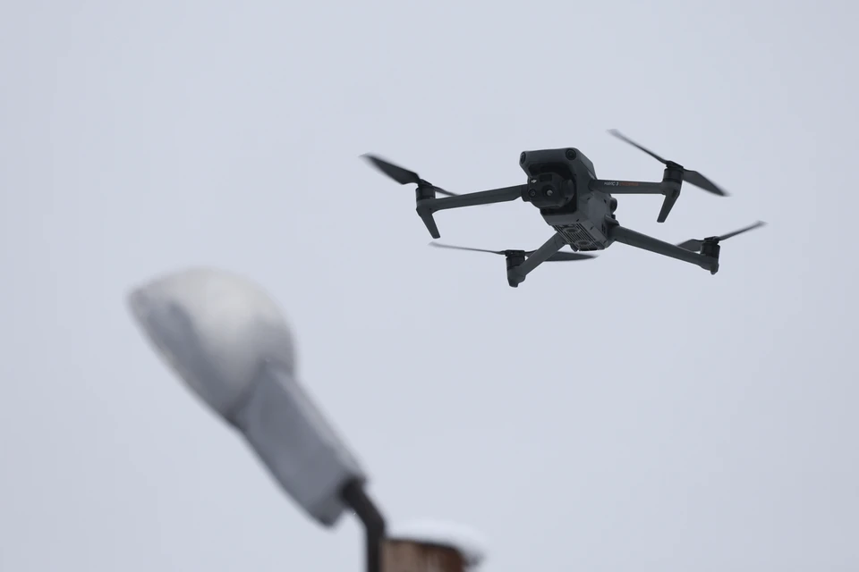 В Коми приостановили использование дронов для контроля на дорогах.