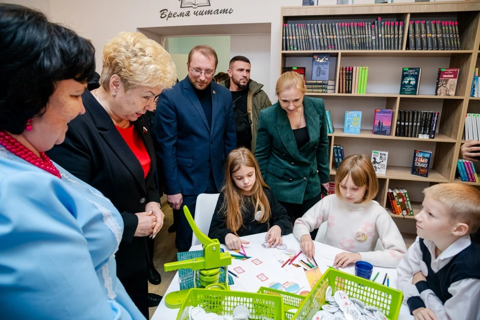 В помещении сделали четыре функциональные зоны и починили другие помещения. Фото - администрация главы ЛНР